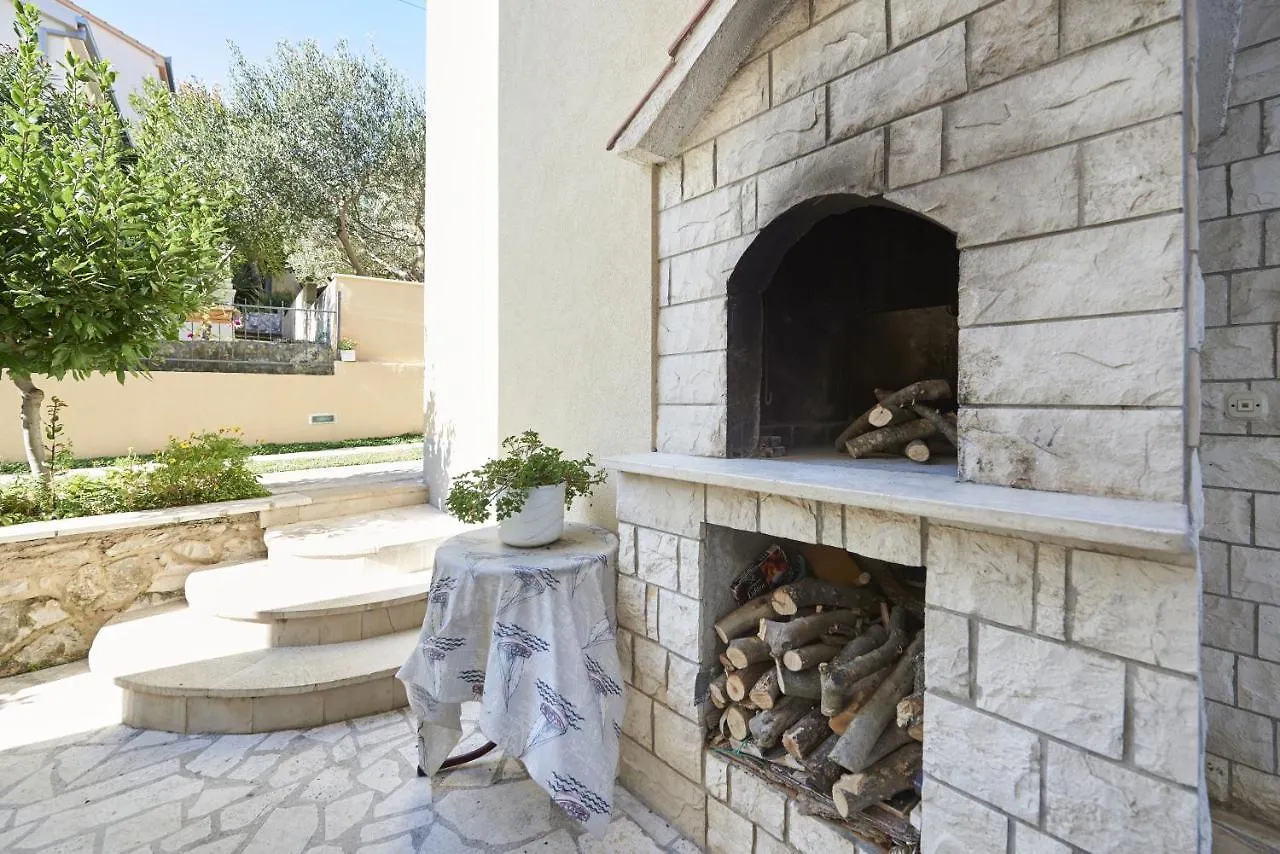 Apartments With A Parking Space Mavarstica, Ciovo - 17803 Trogir 0*,